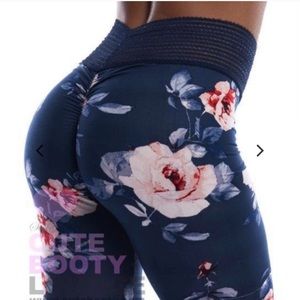 Never worn Chambray all day Cute Booty Leggings